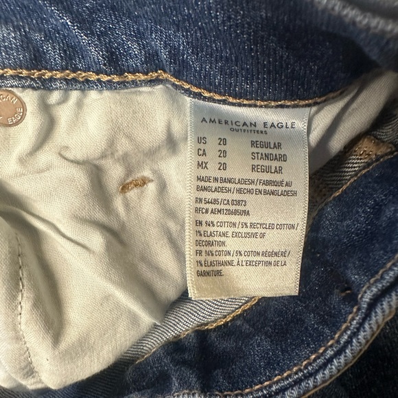 AE Curvy Mom Jean size 20 - Picture 6 of 6